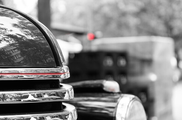 История создания и развитие модели Газ 13 Чайка