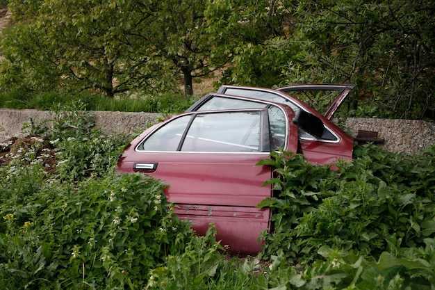 Проверка и регулировка троса открытия капота