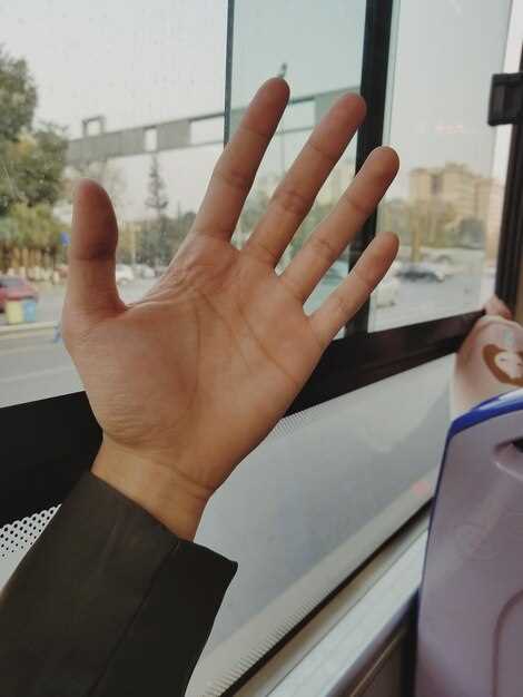 Учет положения сиденья при настройке заднего стеклянного зеркала