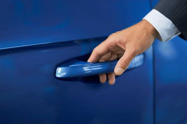 Установка и закрепление исправленного замка