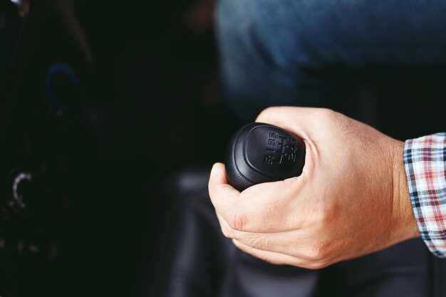 Подготовительные этапы и демонтаж элементов для снятия рулевой рейки