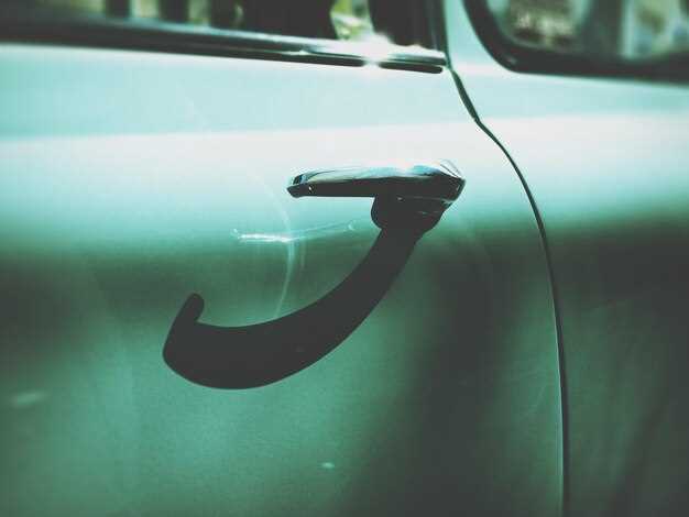 Износ или повреждение механизма замка