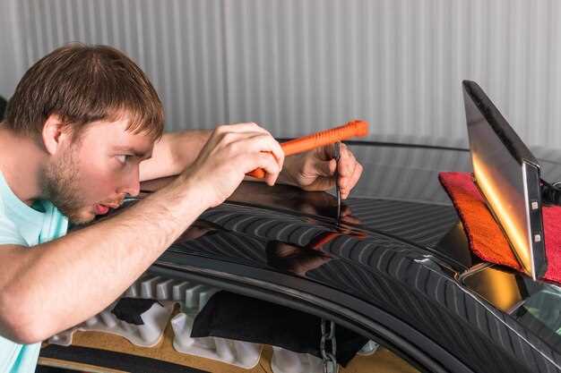 Процесс снятия и установки новых молдингов