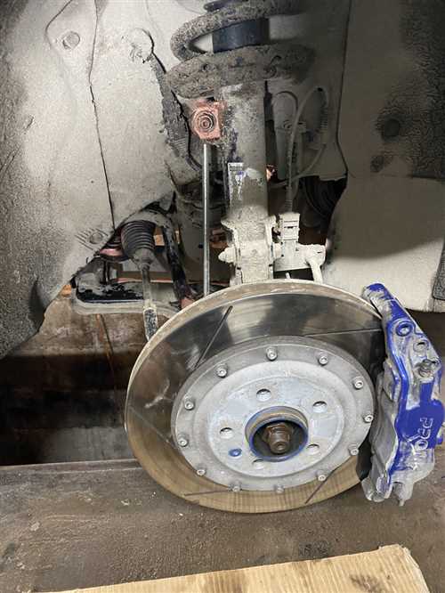 zamena-stoek-stabilizatora-opel-zafira-b
