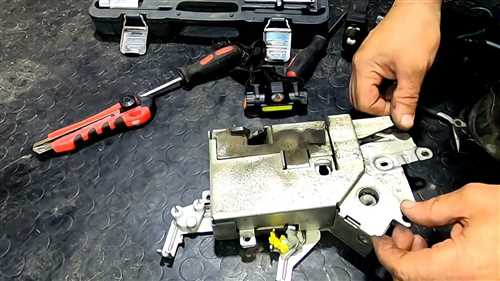 Почему боковая дверь Ford Transit не закрывается и как это исправить