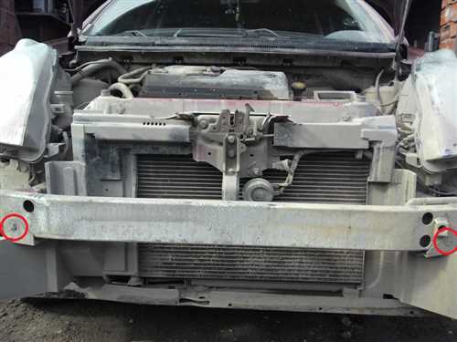kak-snyat-bamper-na-nissan-nout