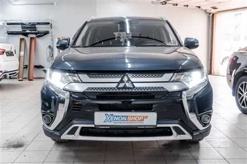 Как установить светодиодные фары на Mitsubishi Outlander 3 и повысить яркость освещения в ночное время