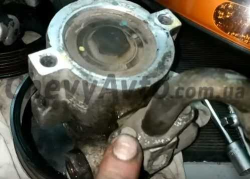 zamena-nasosa-gur-shevrole-aveo-t200